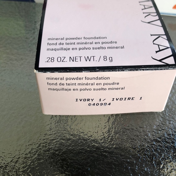 Makeup - Picture 6 of 8